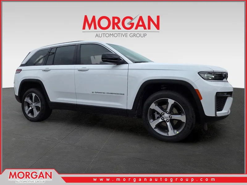 2026 Jeep Grand Cherokee Limited in White/off-white — front three-quarter view