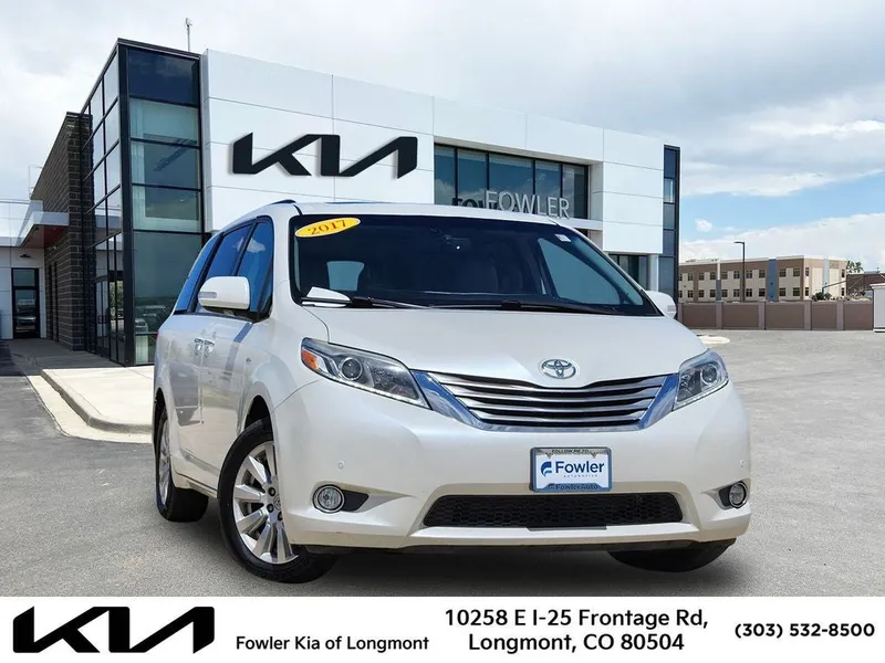 2017 Toyota Sienna Limited Premium 7 Passenger in Blizzard Pearl — front three-quarter view