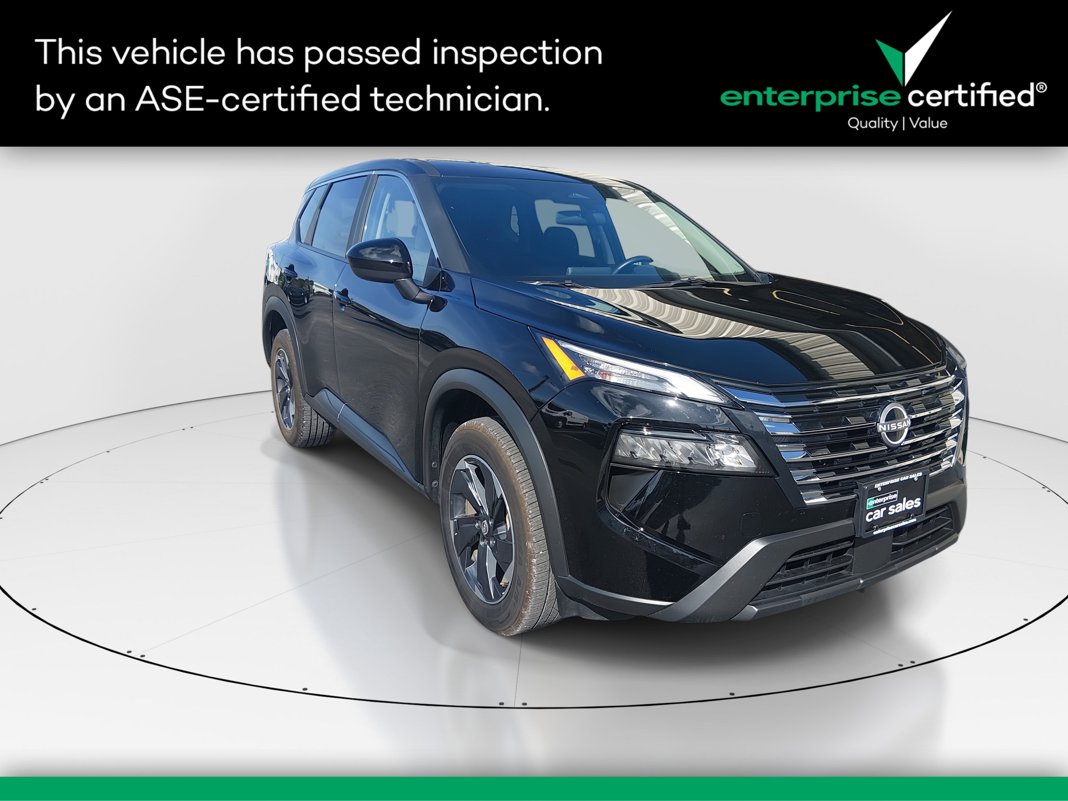 2025 Nissan Rogue FWD SV — front three-quarter view