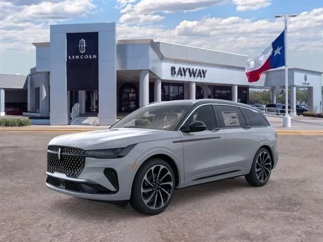 2026 Lincoln Nautilus Black Label in Gray Matter Metallic Clearcoat — front three-quarter view
