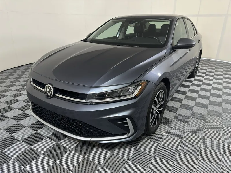 2025 Volkswagen Jetta SE in Black — front three-quarter view