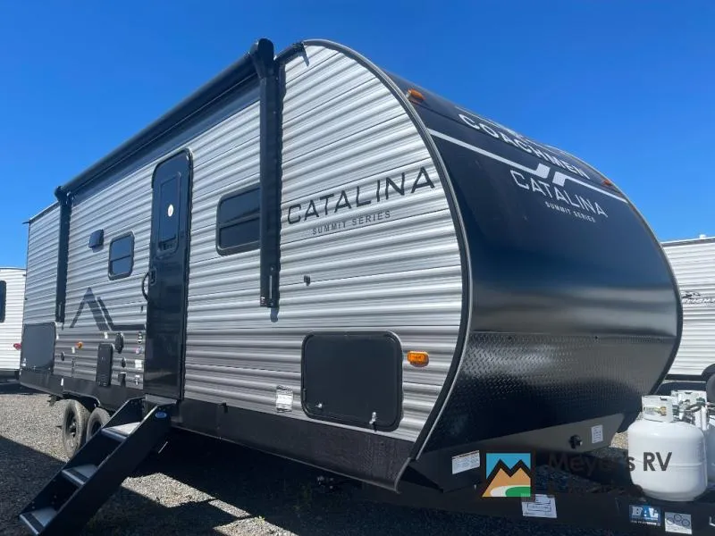 2027 Coachmen RV Catalina Summit Series 8 231BHS — front three-quarter view