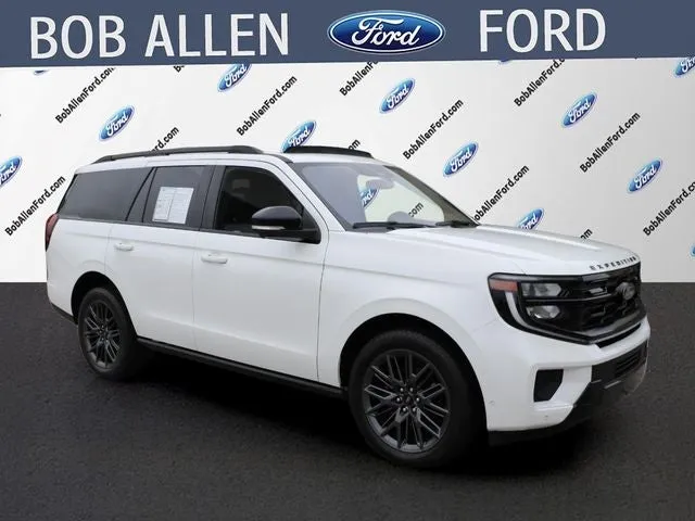 2025 Ford Expedition Platinum in White Metallic — front three-quarter view