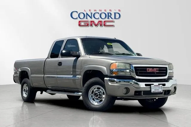 2003 GMC Sierra 2500 HD SLT in Pewter Metallic — front three-quarter view