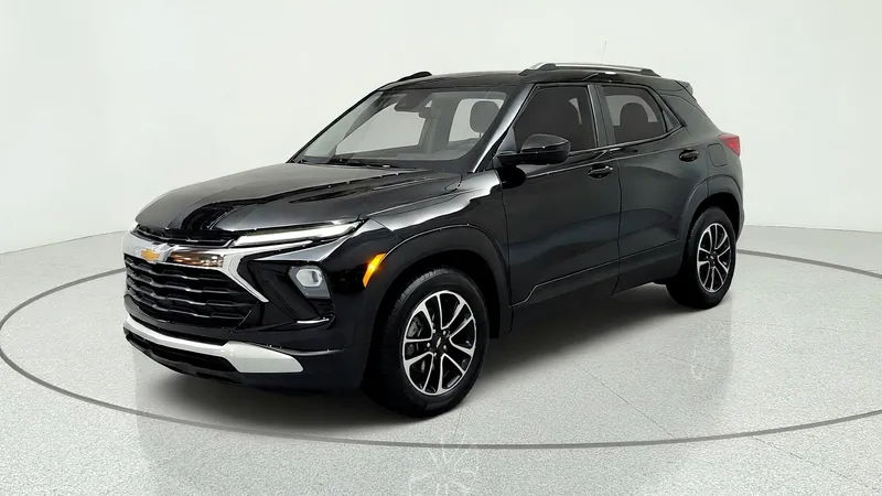 2024 Chevrolet Trailblazer LT in Mosaic Black Metallic — front three-quarter view