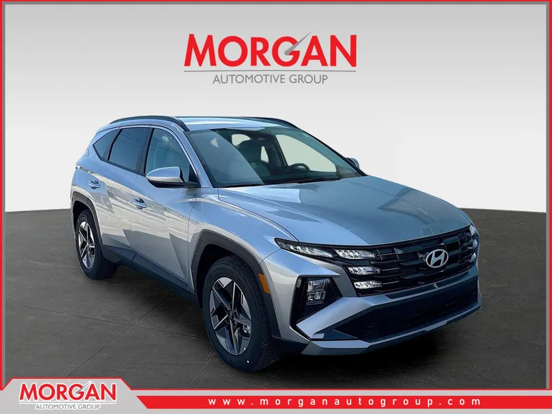 2026 Hyundai TUCSON SEL in Shimmering Silver — front three-quarter view