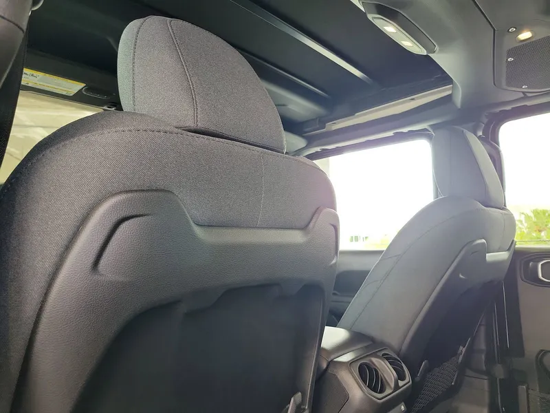 2026 Jeep Wrangler — photo 9 view