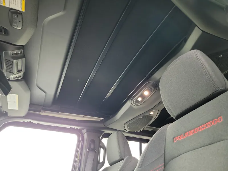 2026 Jeep Wrangler — photo 20 view
