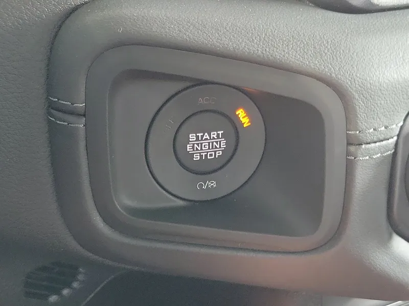 2026 Jeep Wrangler — photo 30 view