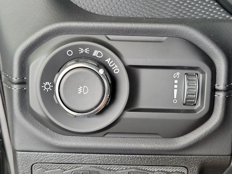 2026 Jeep Wrangler — photo 21 view