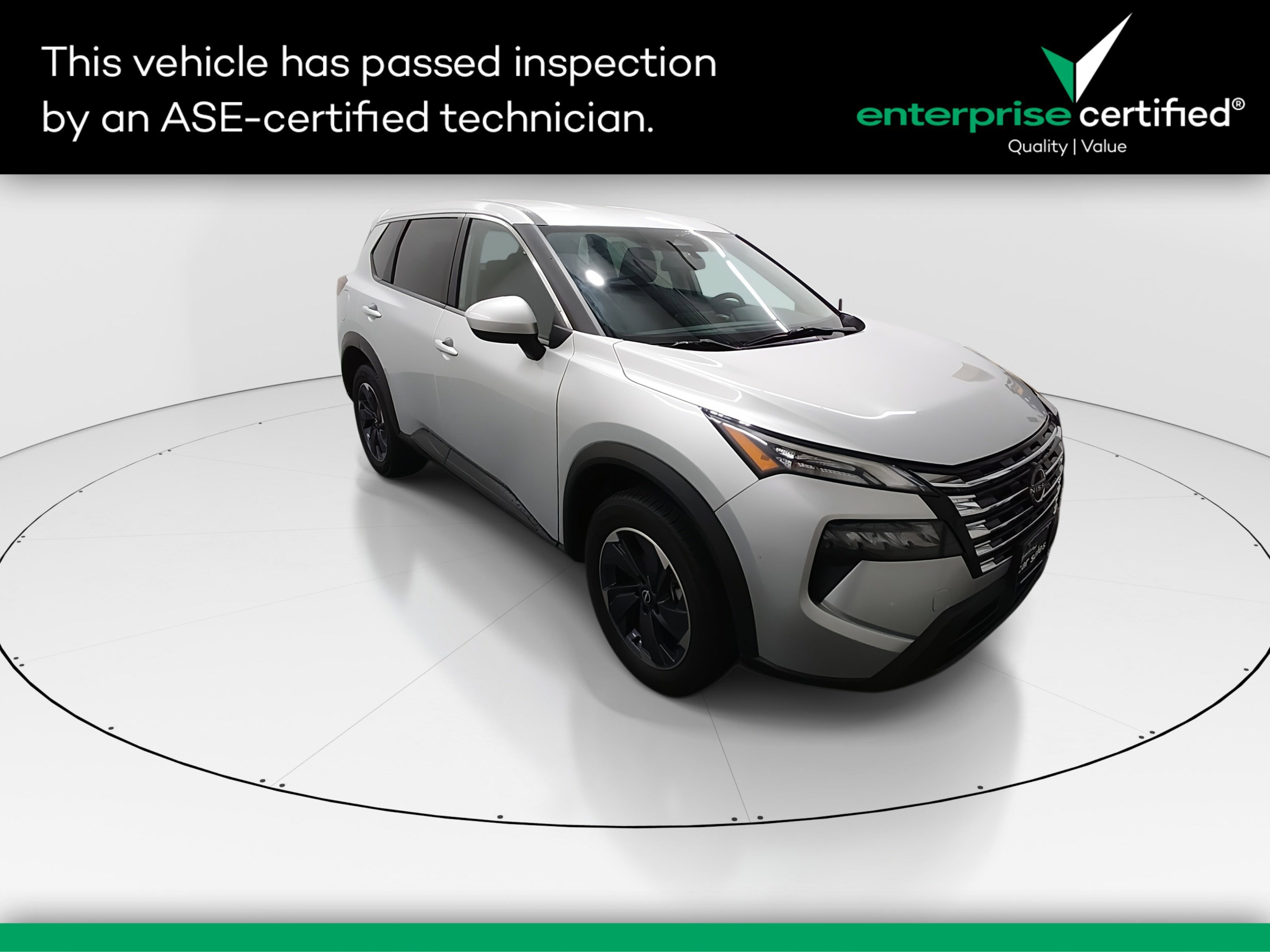 2024 Nissan Rogue FWD SV — front three-quarter view