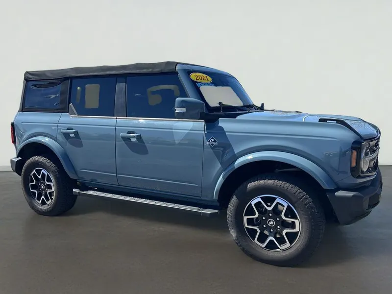 2021 Ford Bronco Outer Banks in Area 51 — front three-quarter view
