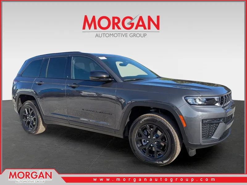 2026 Jeep Grand Cherokee Laredo Altitude in Gray — front three-quarter view