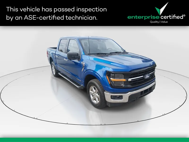 2024 Ford F-150 XLT 4WD SuperCrew 5.5' Box — front three-quarter view