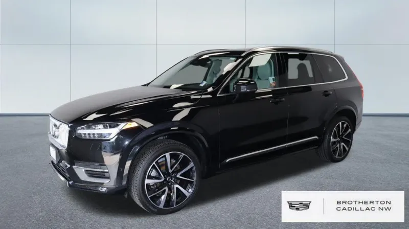 2023 Volvo XC90 B6 Plus 7-Seater — front three-quarter view