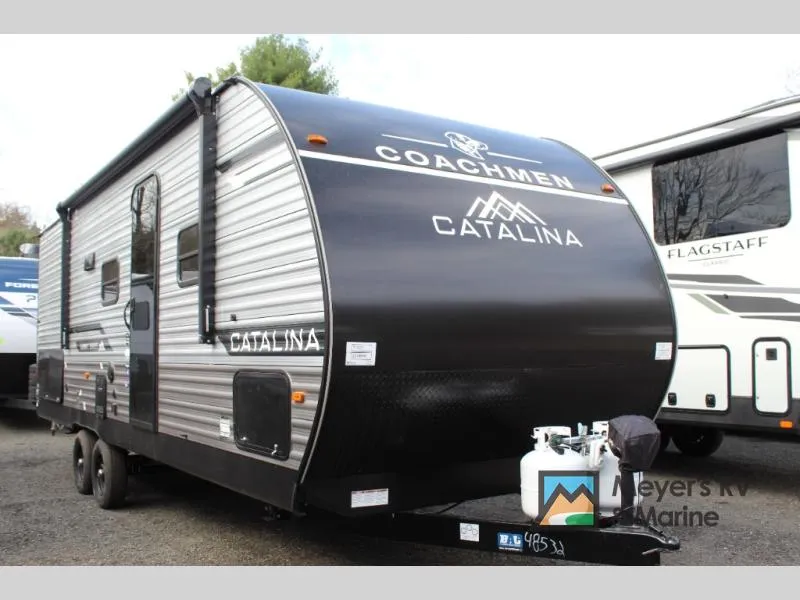 2026 Coachmen RV Catalina Summit Series 8 231BHS — front three-quarter view