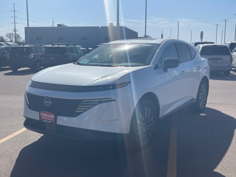 2026 Nissan Murano — front three-quarter view