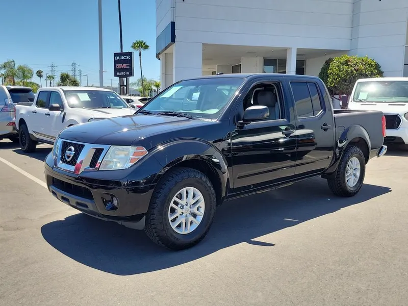 2014 Nissan Frontier — side profile view