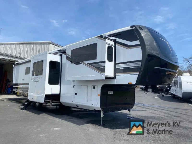 2026 Heartland Bighorn 39FL — front three-quarter view