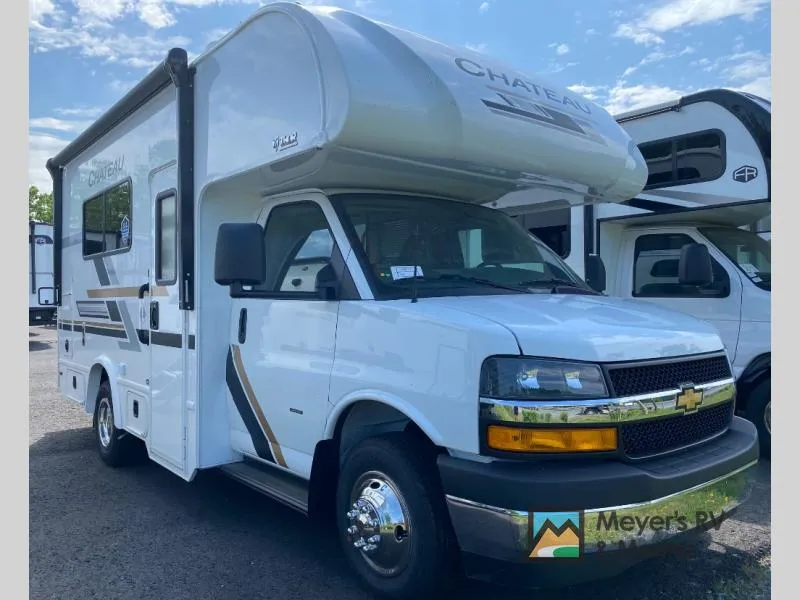 2027 Thor Motor Coach Chateau 19X — front three-quarter view