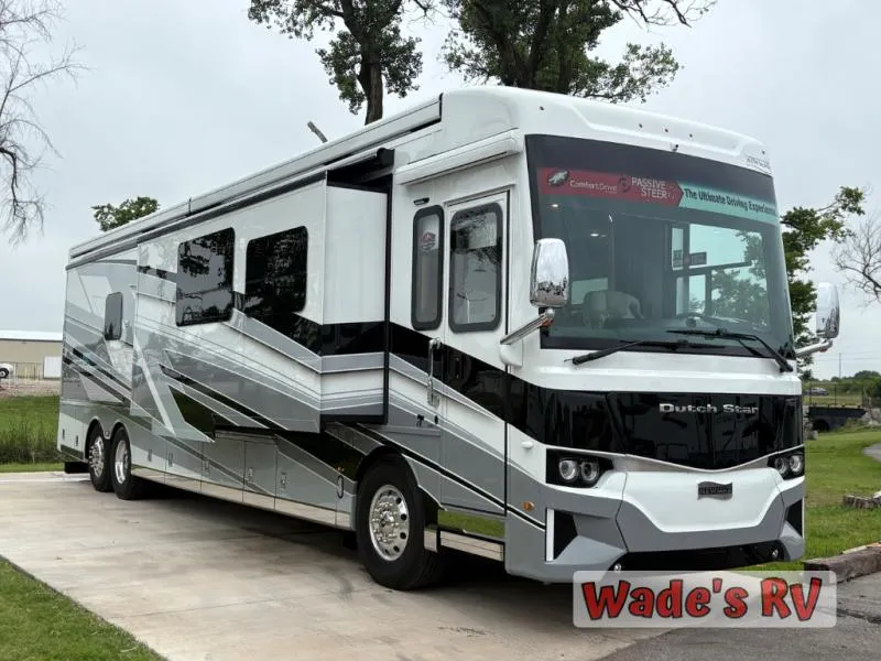 2027 Newmar Dutch Star 4345 — front three-quarter view
