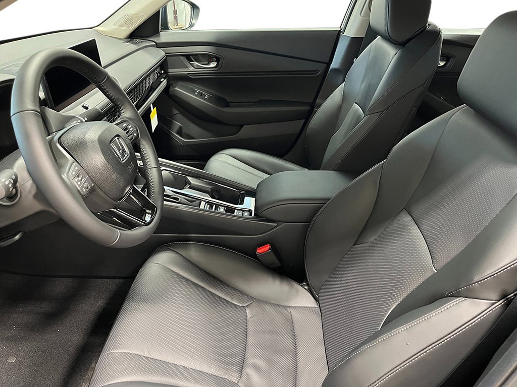 2026 Honda Accord Hybrid — photo 10 view