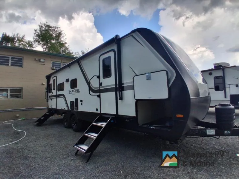 2027 Grand Design Imagine 2500RL — front three-quarter view