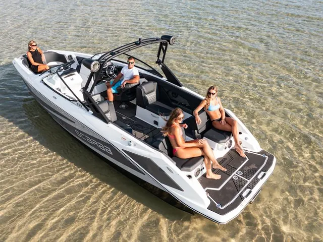 2026 Scarab 255 LX — front three-quarter view