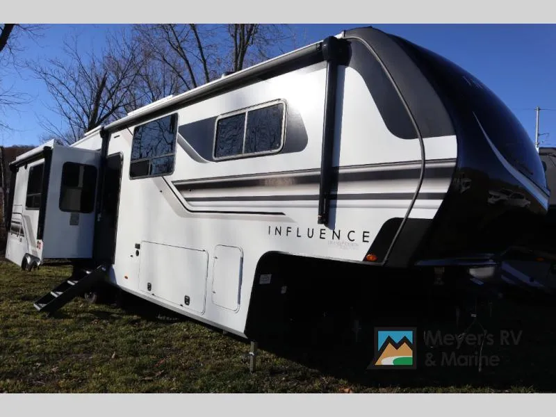 2026 Grand Design Influence 3203GK — front three-quarter view