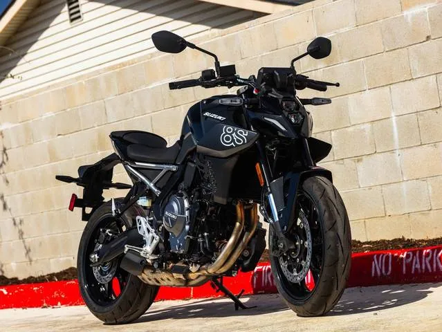 2026 Suzuki GSX-8S — front three-quarter view