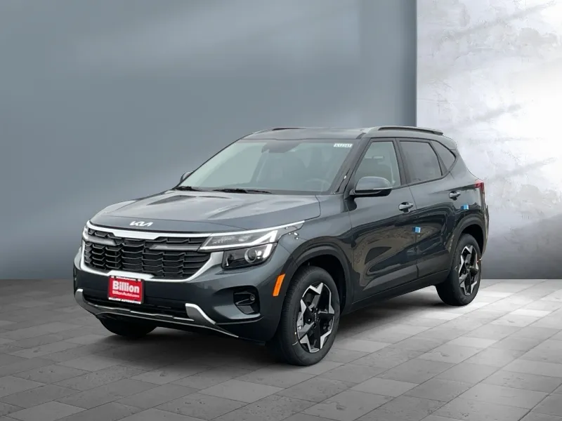 2026 Kia Seltos — front three-quarter view