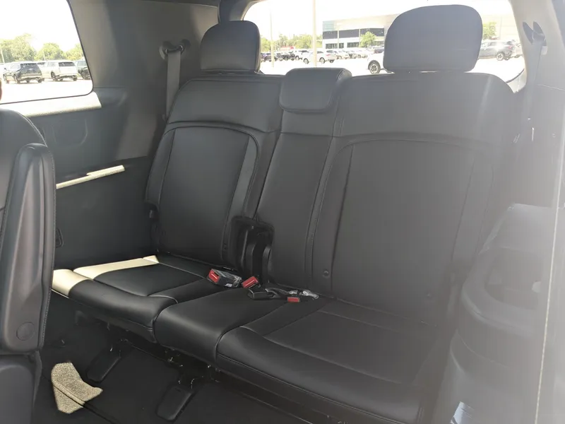 2027 Kia Telluride Hybrid — photo 17 view