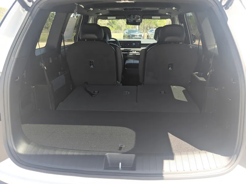 2027 Kia Telluride Hybrid — photo 13 view