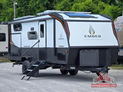 2026 Overland Series 221MSL