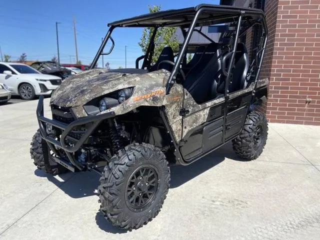 2025 Kawasaki Teryx4™ S Camo — front three-quarter view