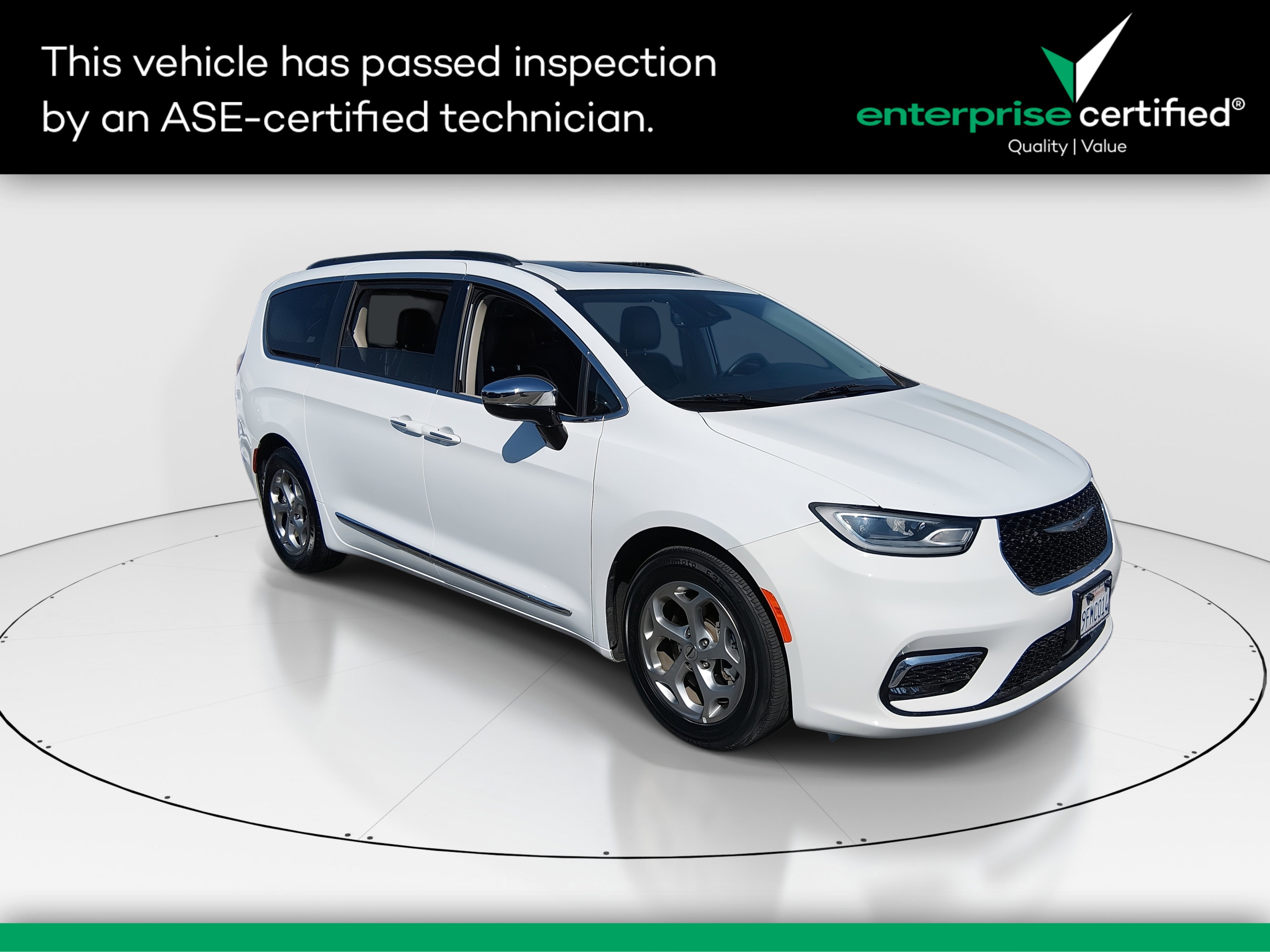 2023 Chrysler Pacifica Limited FWD — front three-quarter view