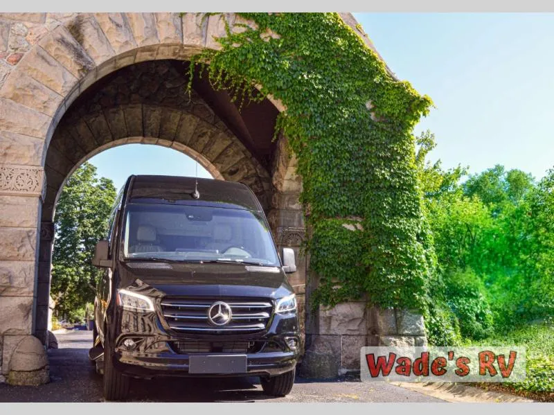 2026 Midwest Automotive Designs DAY CRUISER S5 — front three-quarter view