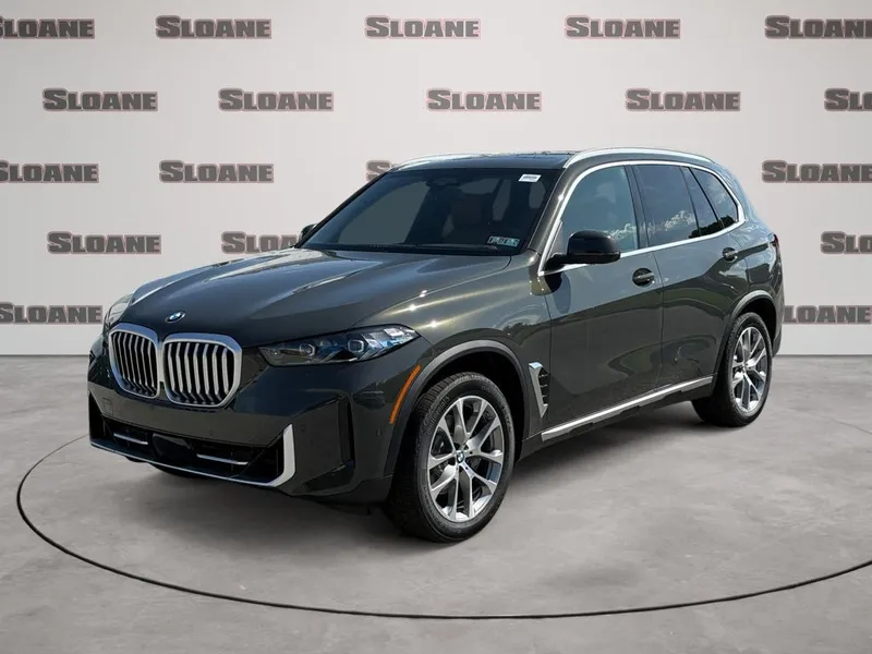 2026 BMW X5 xDrive40i in Dravit Grey Metallic — front three-quarter view