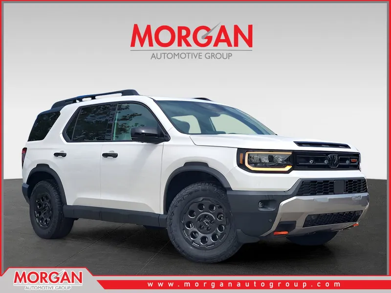 2026 Honda Passport TrailSport Elite Blackout in Platinum White Pearl — front three-quarter view