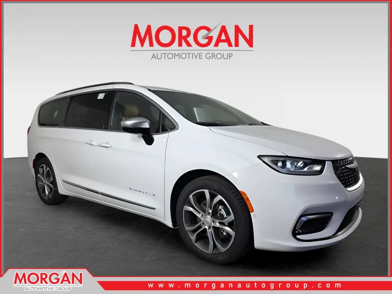 2026 Chrysler Pacifica Pinnacle in White — front three-quarter view