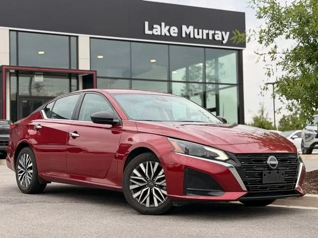 2025 Nissan Altima 2.5 SV in Scarlet Ember — front three-quarter view