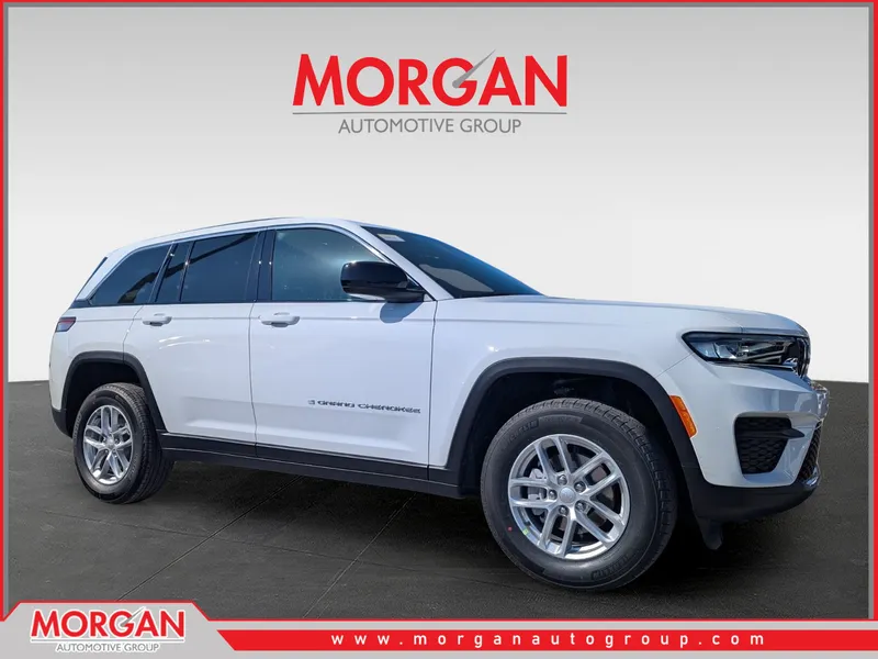 2026 Jeep Grand Cherokee Laredo X in White/off-white — front three-quarter view