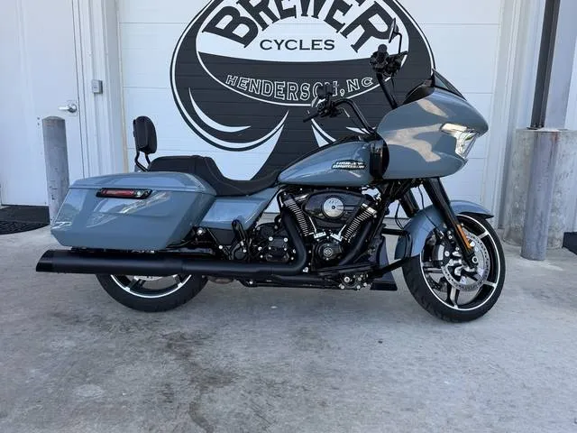 2024 Harley-Davidson® FLTRX - Road Glide® — front three-quarter view