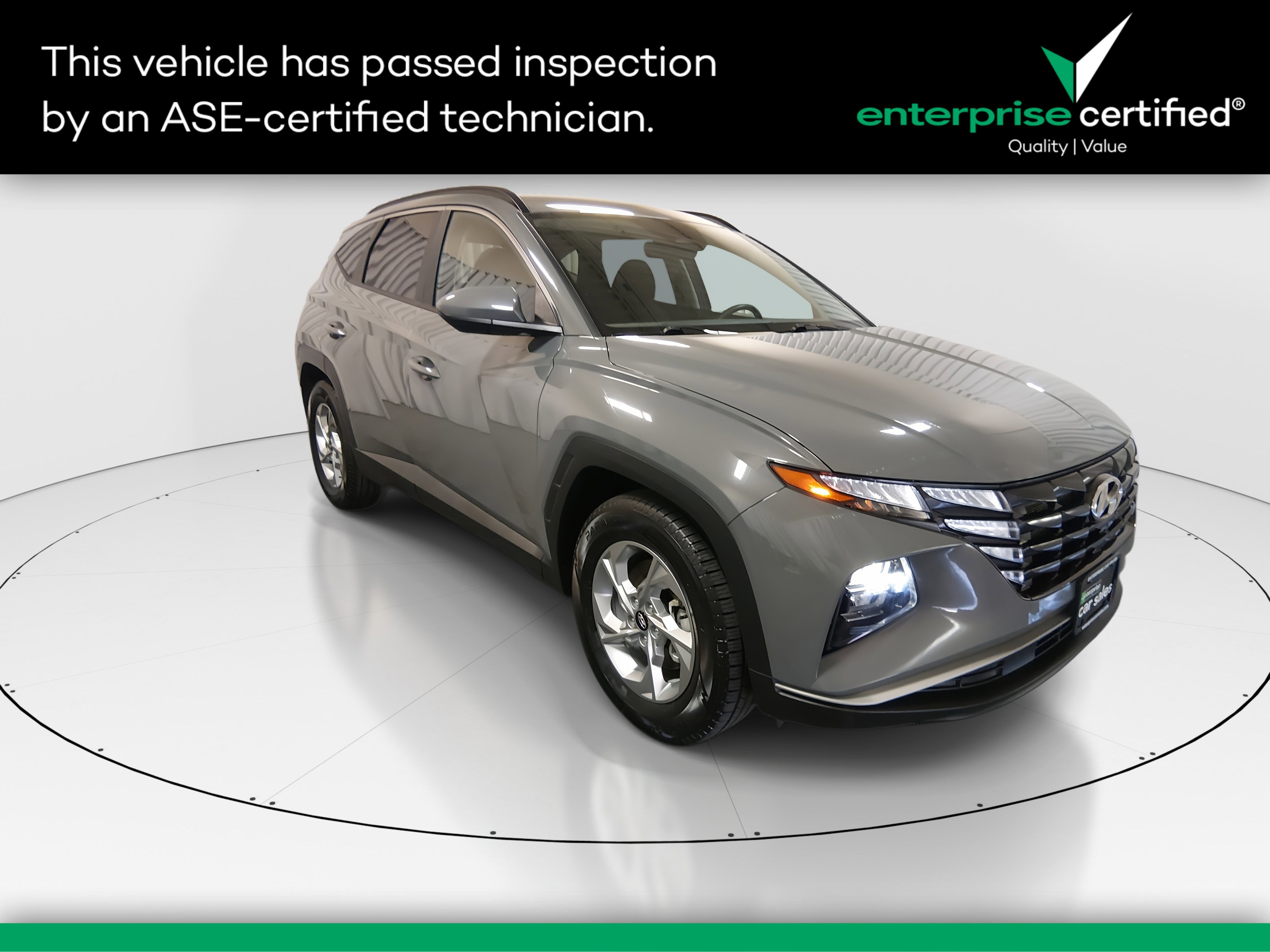 2024 Hyundai Tucson SEL FWD — front three-quarter view