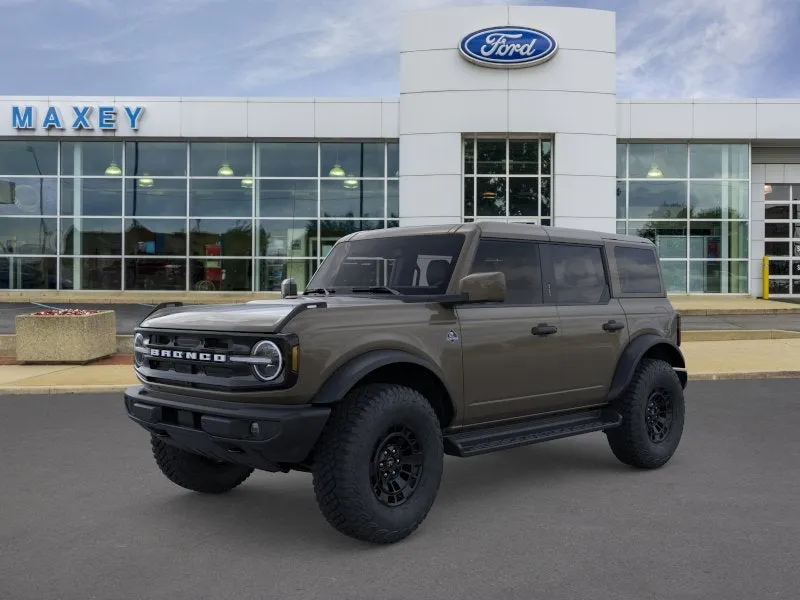 2026 Ford Bronco Outer Banks® in Marsh Gray — front three-quarter view