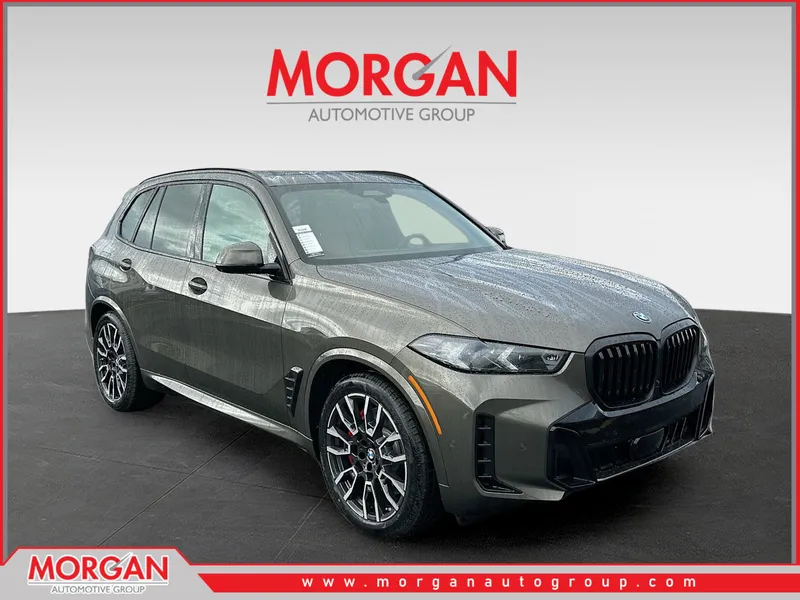 2026 BMW X5 xDrive50e in Green — front three-quarter view