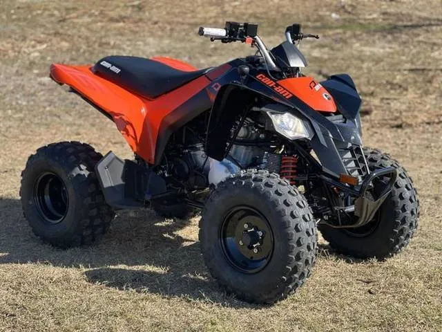 2026 Can-Am® DS 250 — front three-quarter view