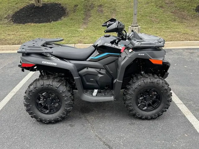 2026 CFMOTO CFORCE 600 — front three-quarter view