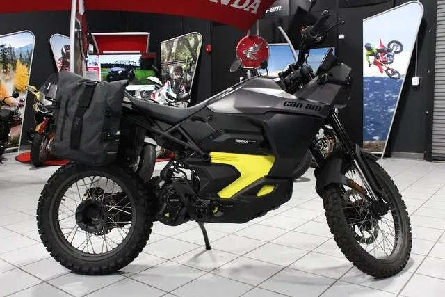 2025 Can-Am® Origin Carbon Black — front three-quarter view