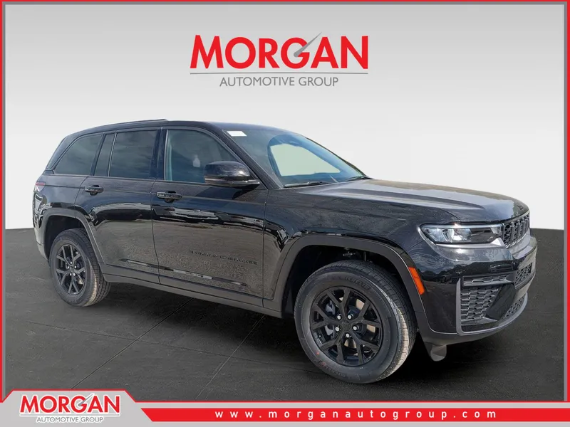2026 Jeep Grand Cherokee Laredo Altitude in Black — front three-quarter view